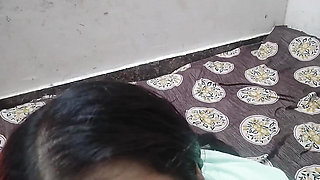 Soyi hui step mother ko ghar me band karke pel diya