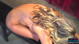 Desirable big juggs American cougar model solo