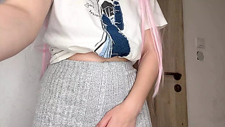 I have a cameltoe pussy in my leggings and I masturbate