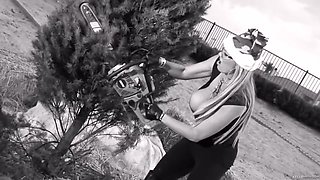Kelly Gets a Tree - Starring: Kelly Madison - PornFidelity