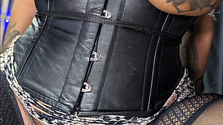 Kinky Slut Queen Dark Goddess Fuck & Squirt Giant Ticky Niki 8xl