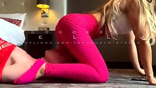 Iwantbellaa - Ass worship in yoga pants