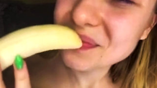 Extreme blowjob with big dildo