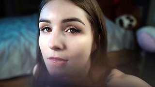 Webcam big booty brunette fucking machine toy hard