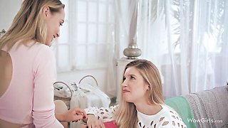 Freya Mayer and Kelly Collins love pussy-licking so freaking much