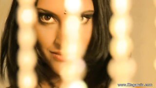 Harmonious chick - natural sex - Eleganxia