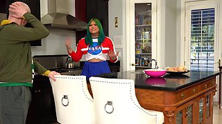 Horny Genesis Green with green hair sucking her lover's dick