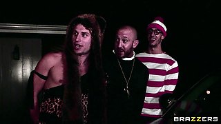 Trick Or Treat Or Bukkake With Chris Strokes, Michael Vegas, Alexis Ford, Will Powers - Brazzers