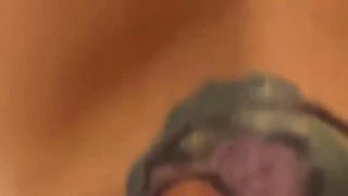 !mi Hermanastra Juega Con Su Dildo En La Ducha Pero Tambien Quiere Un Pene En Su Boca!