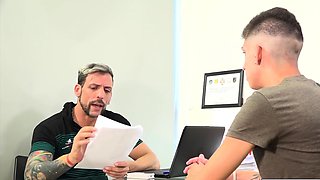 Slim Latino face jizzed by DILF after enjoying rimjob