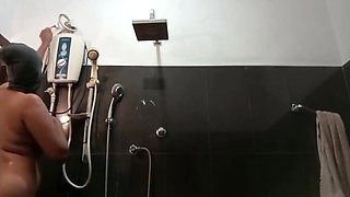 Indian And Sri Lankan Mix Anne Playing With Her Pussy In Extreme Lust Ith Big Boobs And Et Juicy Pussy With Bathing Show