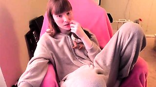 Brunette Solo Webcam Masturbation