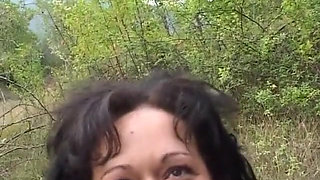 She gets an amazing fuck outdoor