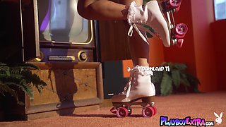 Flexible petite asian beauty posing nude