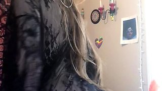 Cute amateur brunette naughty in solo jerking show on camera