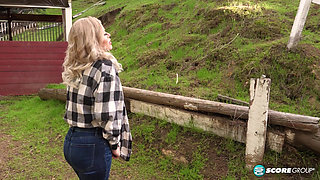 Casca Akashova: Cummin' in the Country