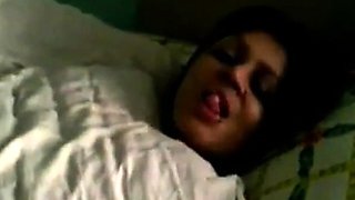Pakistani Girl Shares Her Bed with Her Boss
