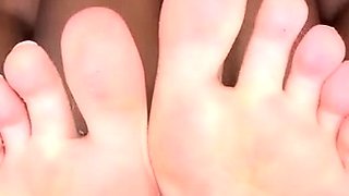 Amateur Foot Fetish Girlfriend Sucks and gives a Footjob