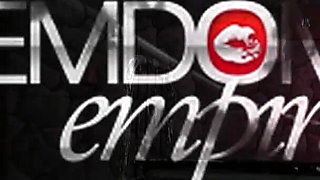 Dominant Muscle Mistress Sex Slave