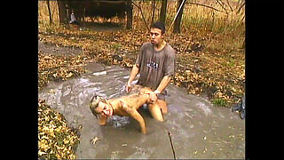 A Horny Slut MILF Have Sex to Big Cock in the Muddy Place
