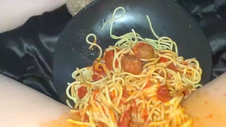 EXTREME HARDCORE FOOD FETISH-KINKY FEMALE MASTURBATION-SAUDI VIRGIN  18 YO ARABIAN SNOWWHITE IN LOS ANGELES BEVERLY HILLS UNITED