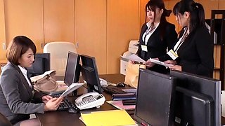 Japanese group sex with pussy licking and fucking