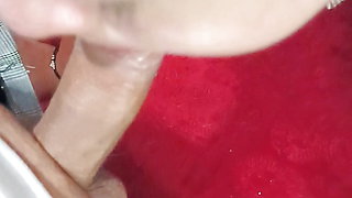 TEEN FUCKING HER CLASSMATE&#039;S MOUTH WHILE DRIPPING FLUIDS AND SALIVA