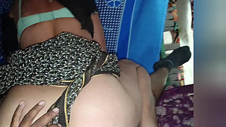 Devar ne bhabhi ko bedroom me choda Bhabhi fucked devar home alone