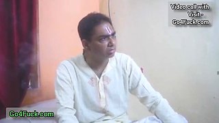 Naughty Indian MILF exciting porn video