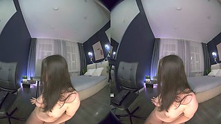 Love Chat Big Boobs Brunette Masturbating For Cam