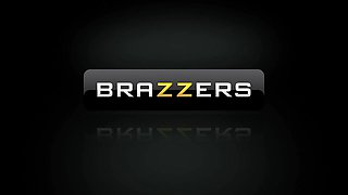 Stepmom Caught You Masturbating With Vanilla Deville, Keiran Lee - Brazzers