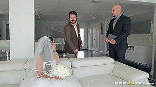 J Mac And Kelsi Monroe - Wonderful Bride Seduces And Fucks The Holy Father