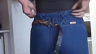 Stepson Can't Stand Seeing My Ass in Jeans and We End up Having Sex, Fucking and Cumming in My Pussy