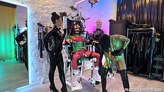 The Pee Dolly Instalation