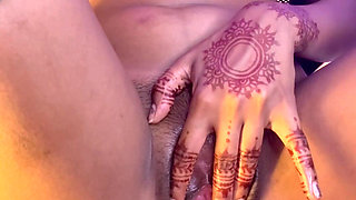 Long Didstance Sex, Student Friend Showed Her Naked Body on Video Call for the First Time and Is Do Hard Fingering