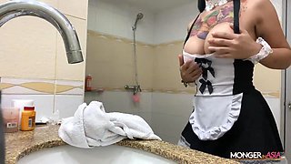 Busty Maid Loves Sliding Her Juicy Pussy Into Nine Inch Tool