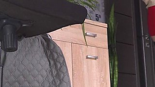 Worship Secretary's Legs in Stockings and High Heels