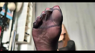 Pantyhose Feet JOI