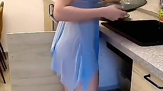 Kitchen Sex, Hardcore Fuck for Perfect Body Babe, Sexy Blonde Cooking Dinner in the Kitchen Gets Fucked Hard Till She Squirts