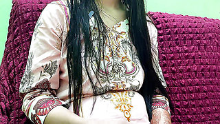 Desi Indian Bhabhi hard fucking with me when her husband not at home