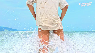868 Wet Glossy Nude Pantyhose on the Beach