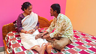 Widowed stepaunt&#039;s stepnephew gives her hardcore sex happines(Jouboner guder jala)....