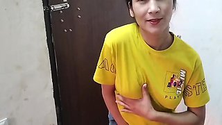 Naukrani Ko Kichen Me Hi Pakad Ke Pel Diya