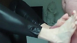 Horny Sex with Gold Granny in Wetlook Catsuit