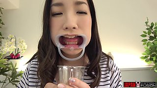 Subjective Tongue! Do You Like Sexy Older Sisters? Tongue Saliva Fetishism - Fuji Niina