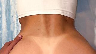 Fucked an unrealistically beautiful milf in a hotel vacation