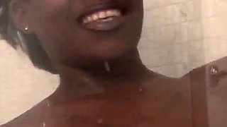 Oshun Breeze BBW ebony-skinned busty fucks black cock to enjoy cum
