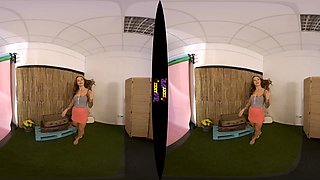 Garden Girl - Solo Model Big Tits Striptease - Sexlikereal