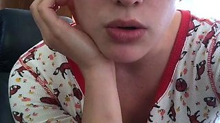 Young Amateur Girl Stripping and Masturbating Cam