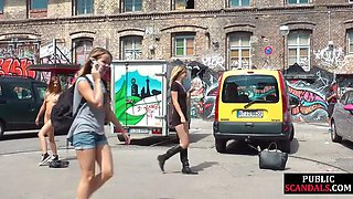 Cutie 21yo babe gives blowjob in public